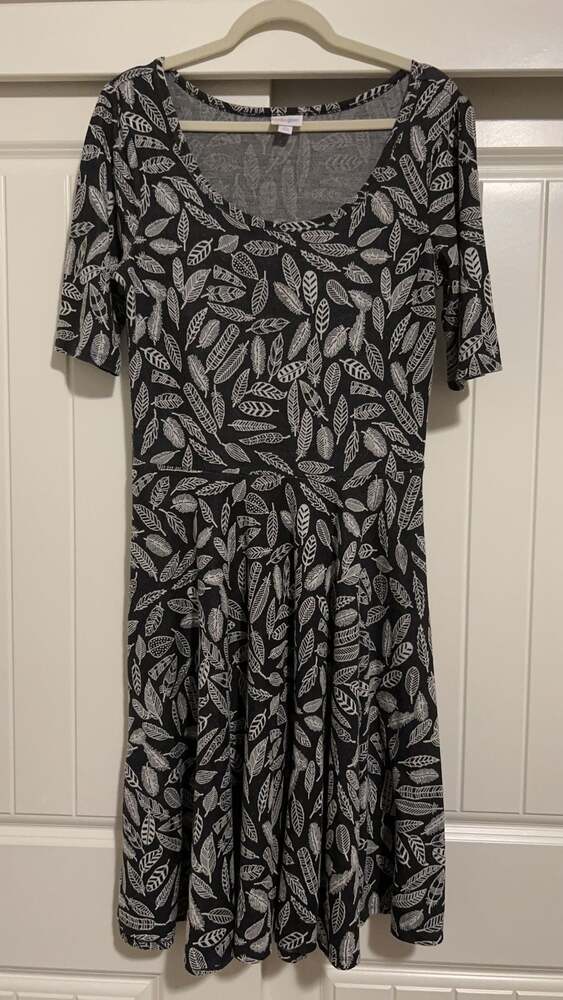 LulaRoe Maxi Long Summer Dress Black White Floral Print Lightweight Rayon